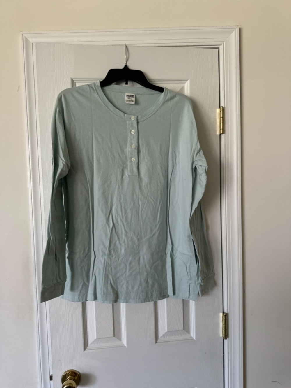 NWOT PINK Victorias Secret Long Sleeve T Shirt LIGHT GREEN Medium